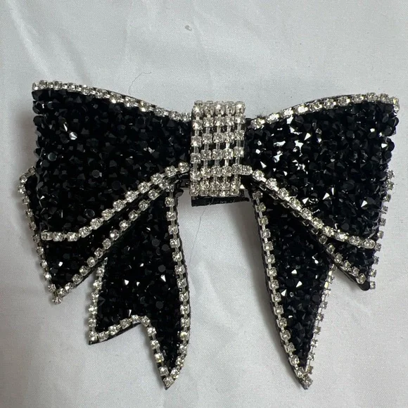 Elegant Black and Silver Bow Hair Clip - Picture 3 of 6